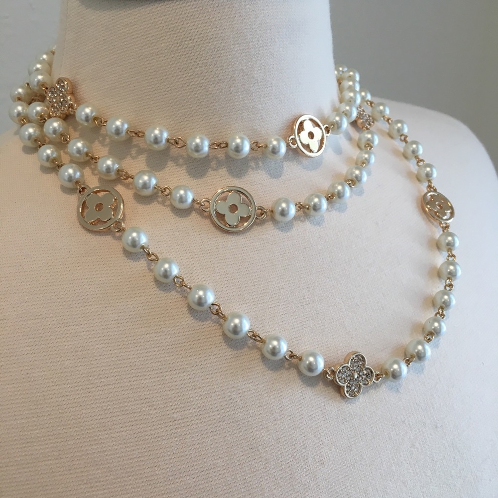 NEW! LAST ONE LEFT!  Pearl & gold station necklace - Picture 5 of 8